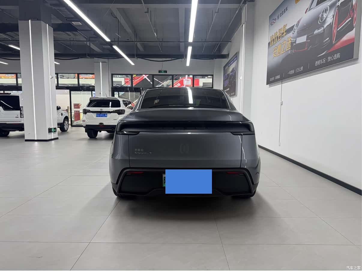 Tesla Model Y, 2025 15