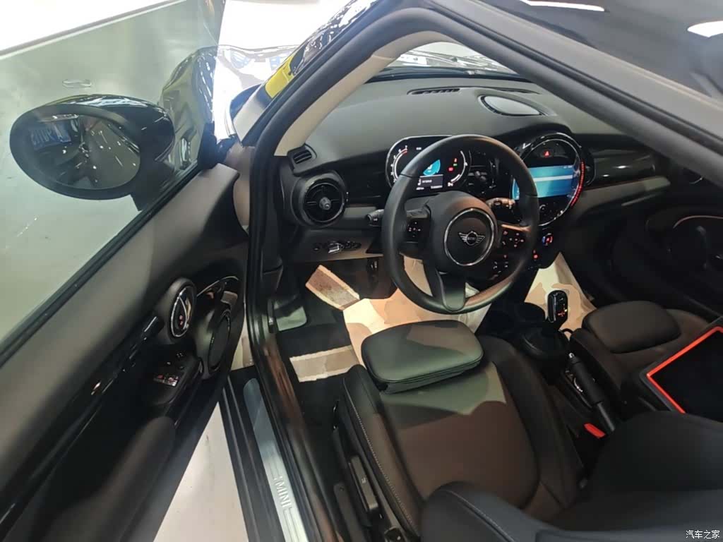 Mini Cooper, 2024 16