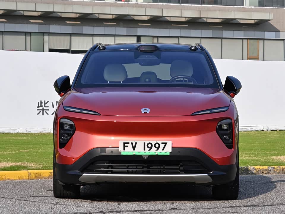 NIO ES7