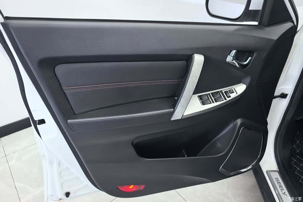 Geely GX7, 2015 7