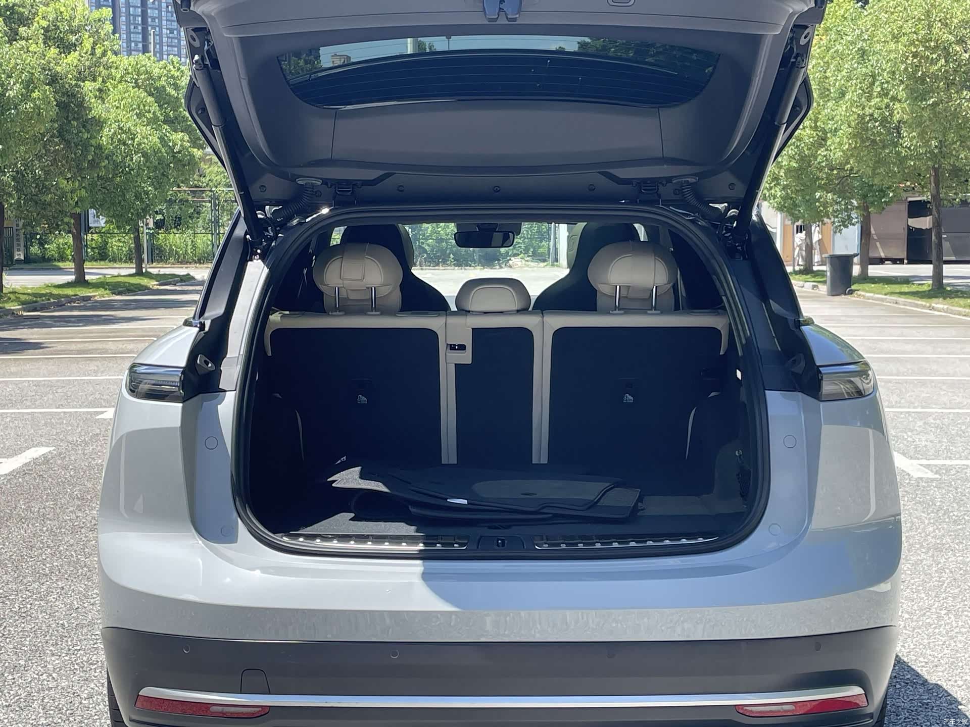 NIO ES6, 2023 8