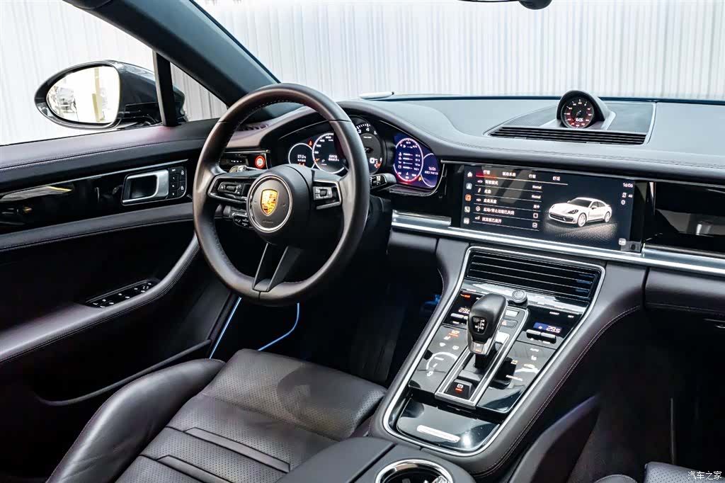 Porsche Panamera, 2022 24