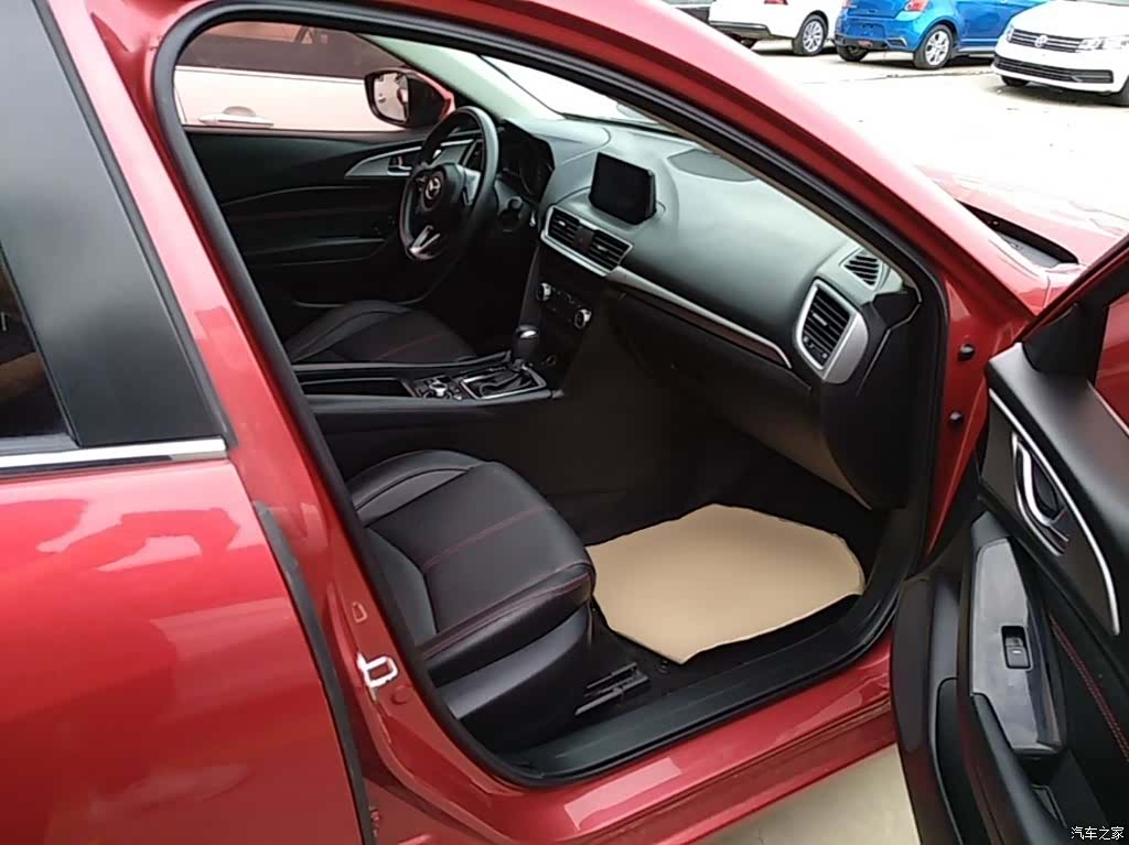 Mazda Mazda3, 2018 25