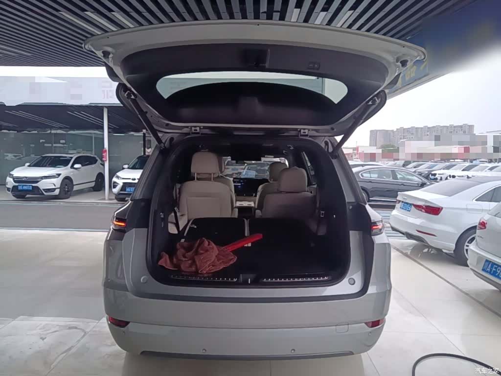 Li Auto L9, 2023 19