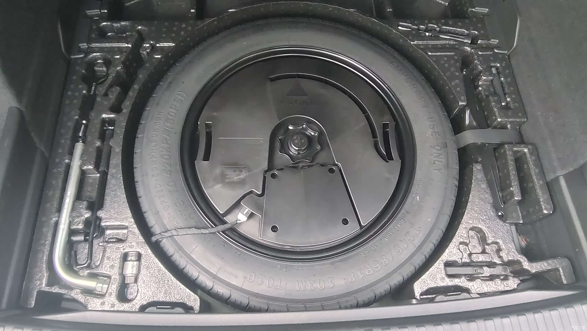 Audi Q3, 2022 13