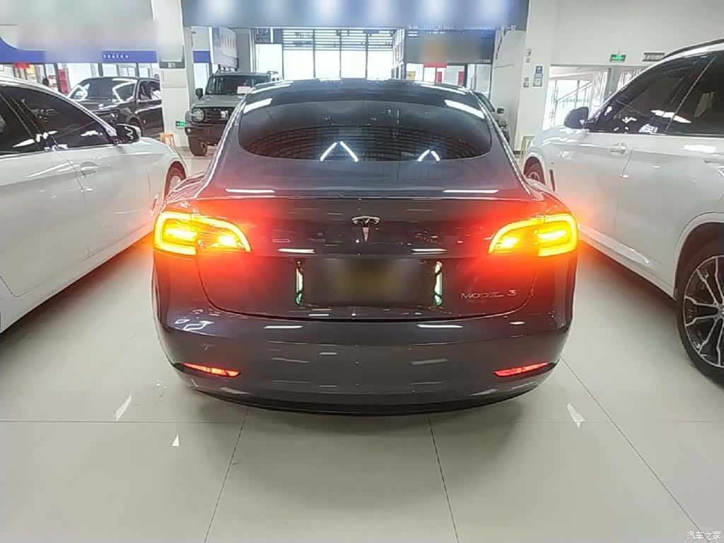 Tesla Model 3, 2022 6