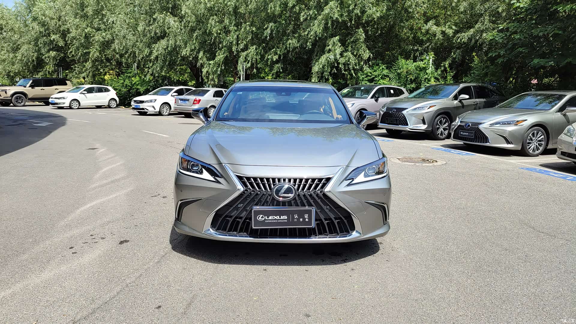 Lexus ES, 2024 1