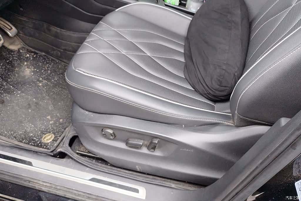 Volkswagen Tiguan L, 2022 9