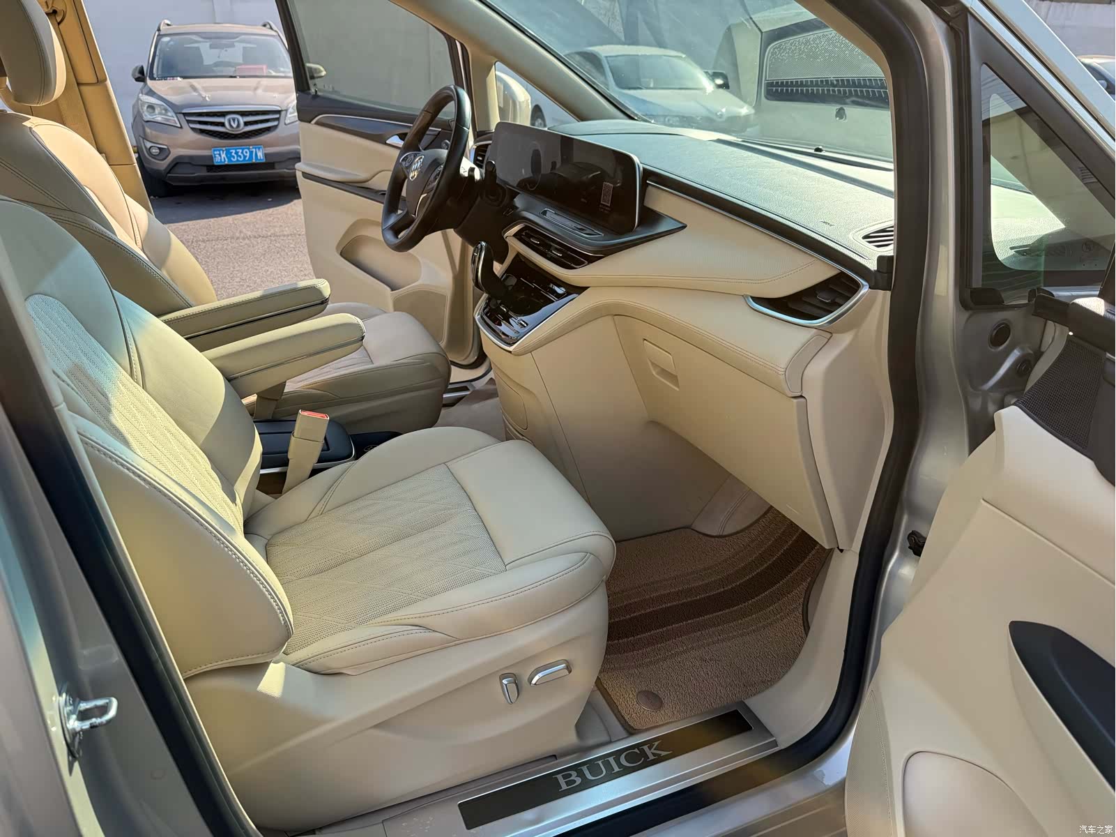Buick GL8, 2022 9