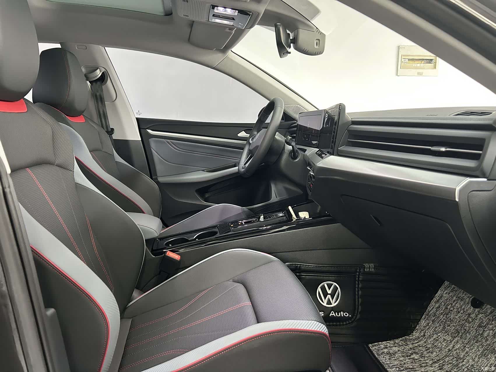 Volkswagen Lamando, 2024 17