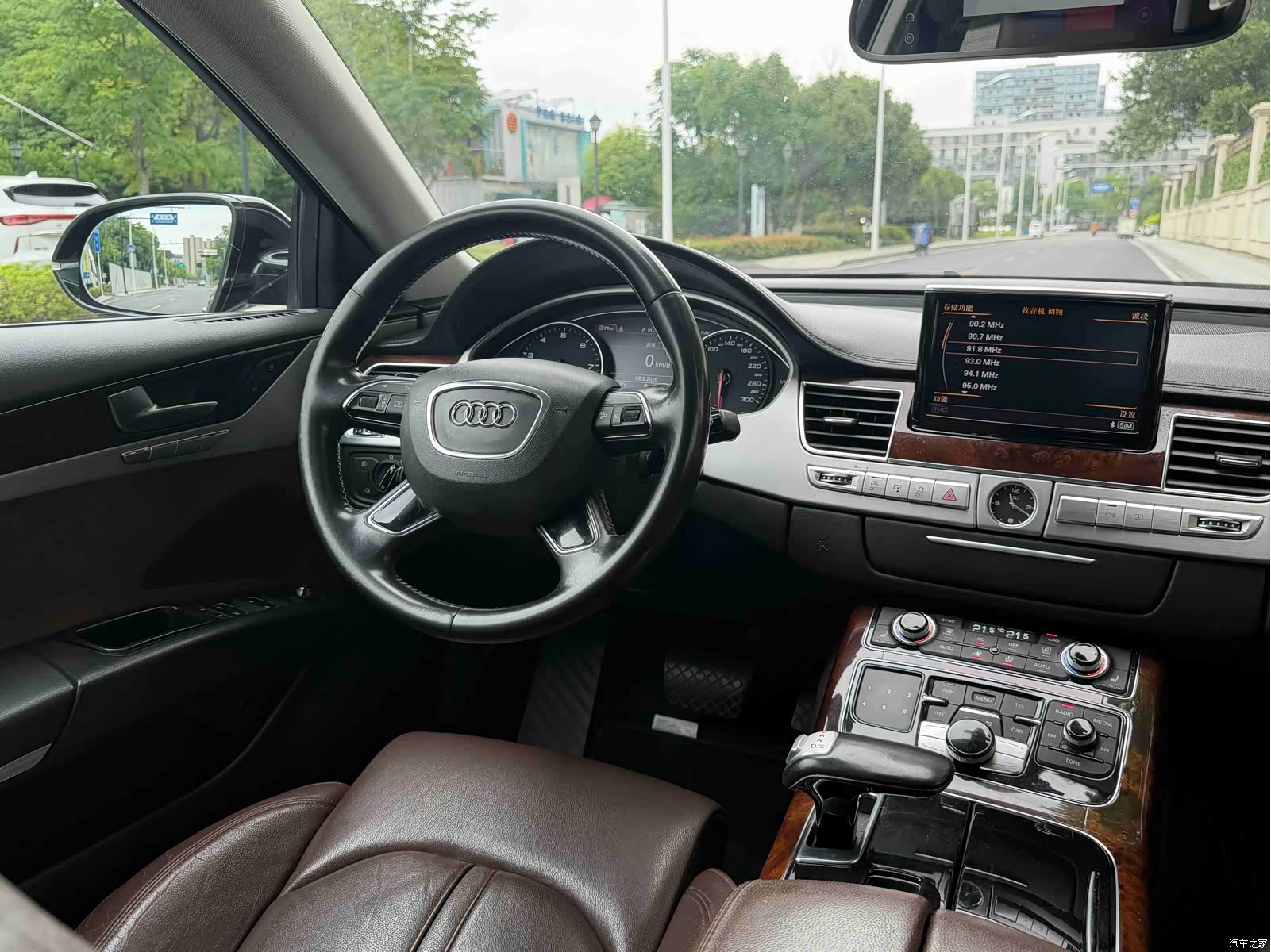 Audi A8L, 2012 11