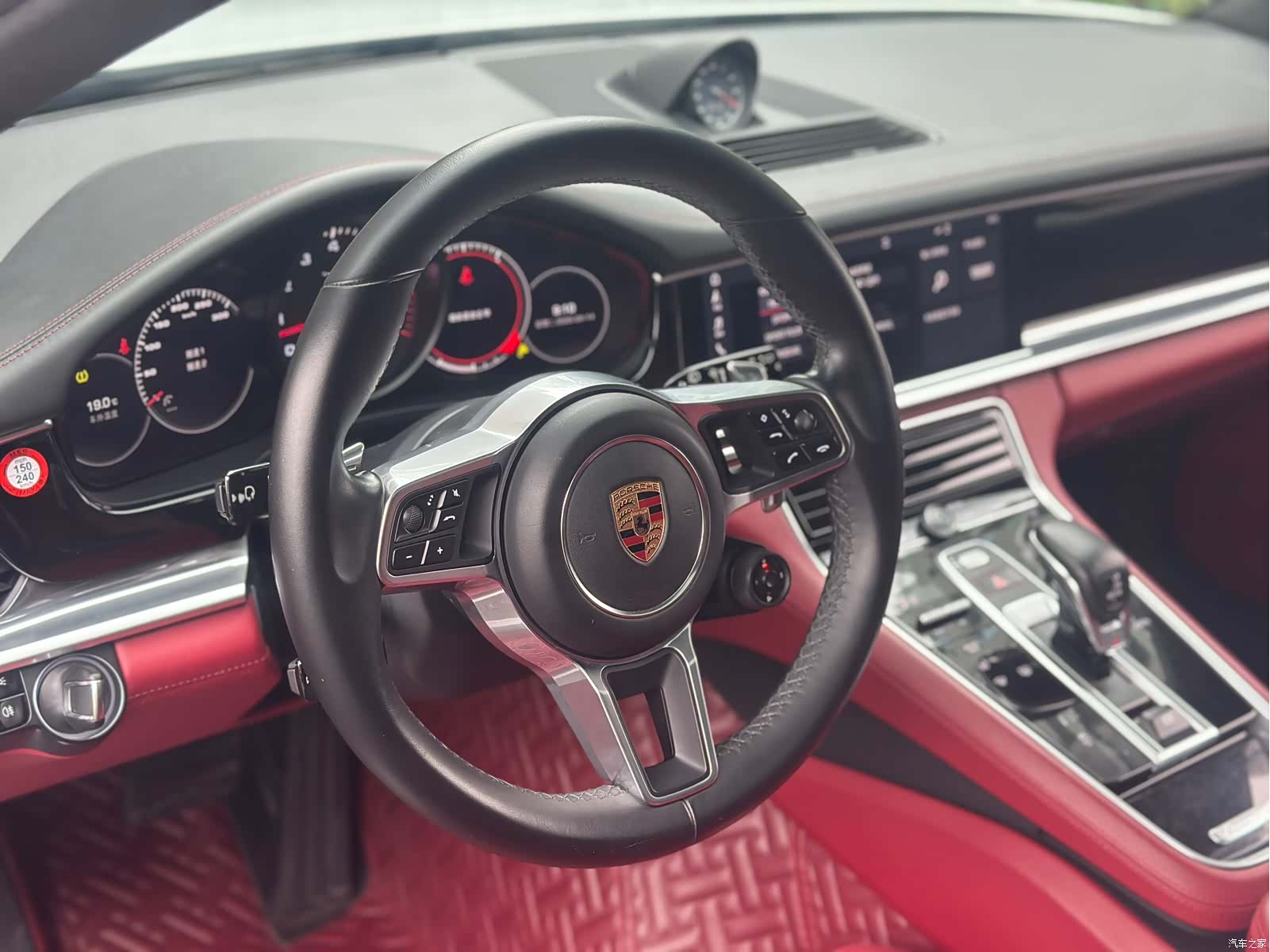Porsche Panamera, 2019 12