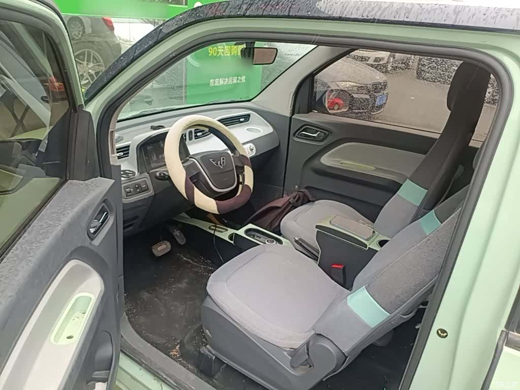 Wuling MINIEV, 2022 11