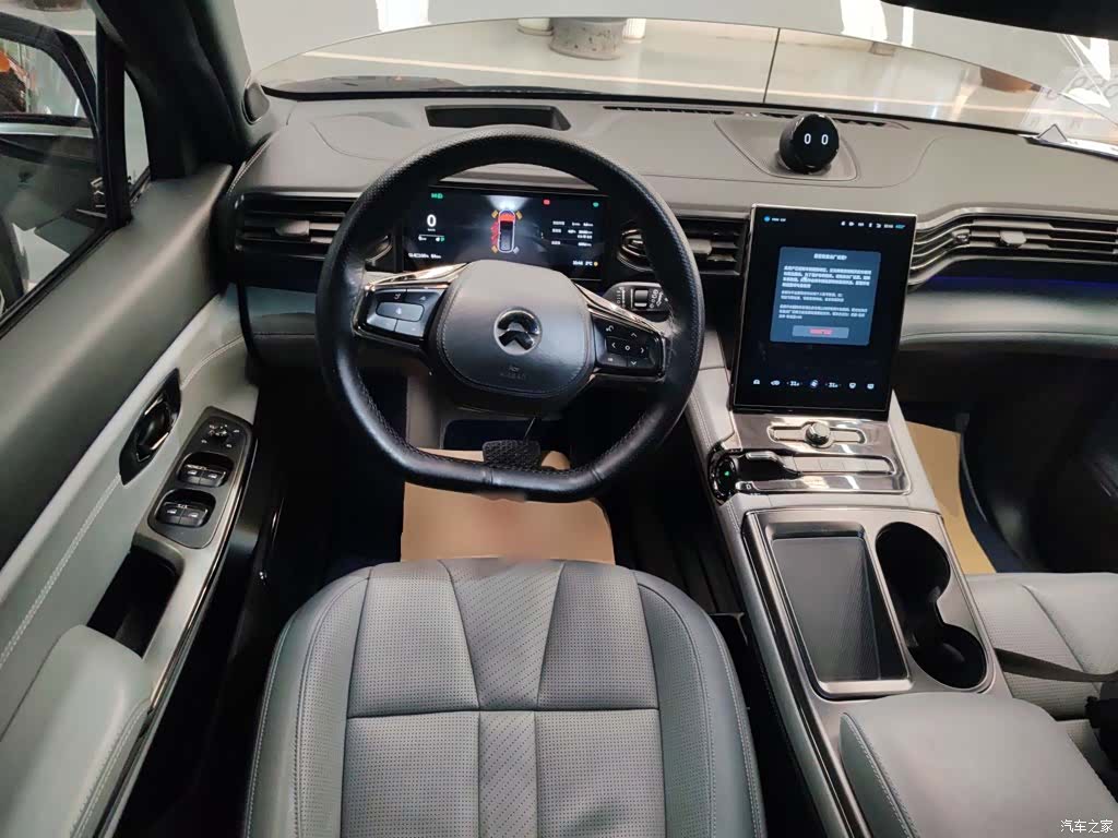 NIO ES8, 2022 11