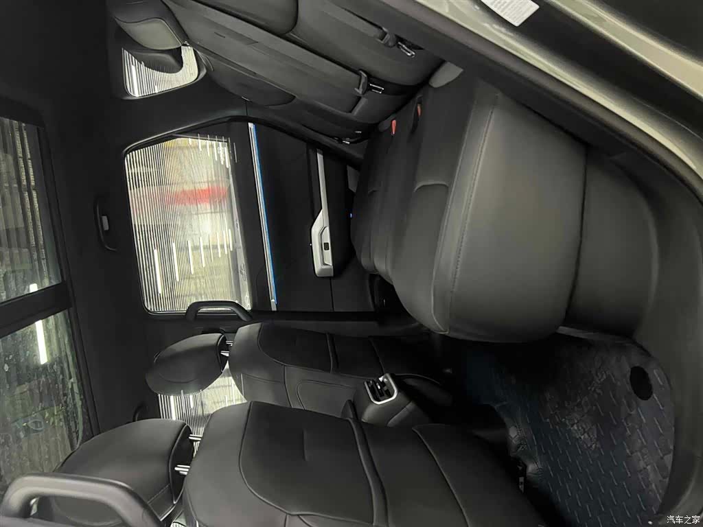 Deepal G318, 2025 8