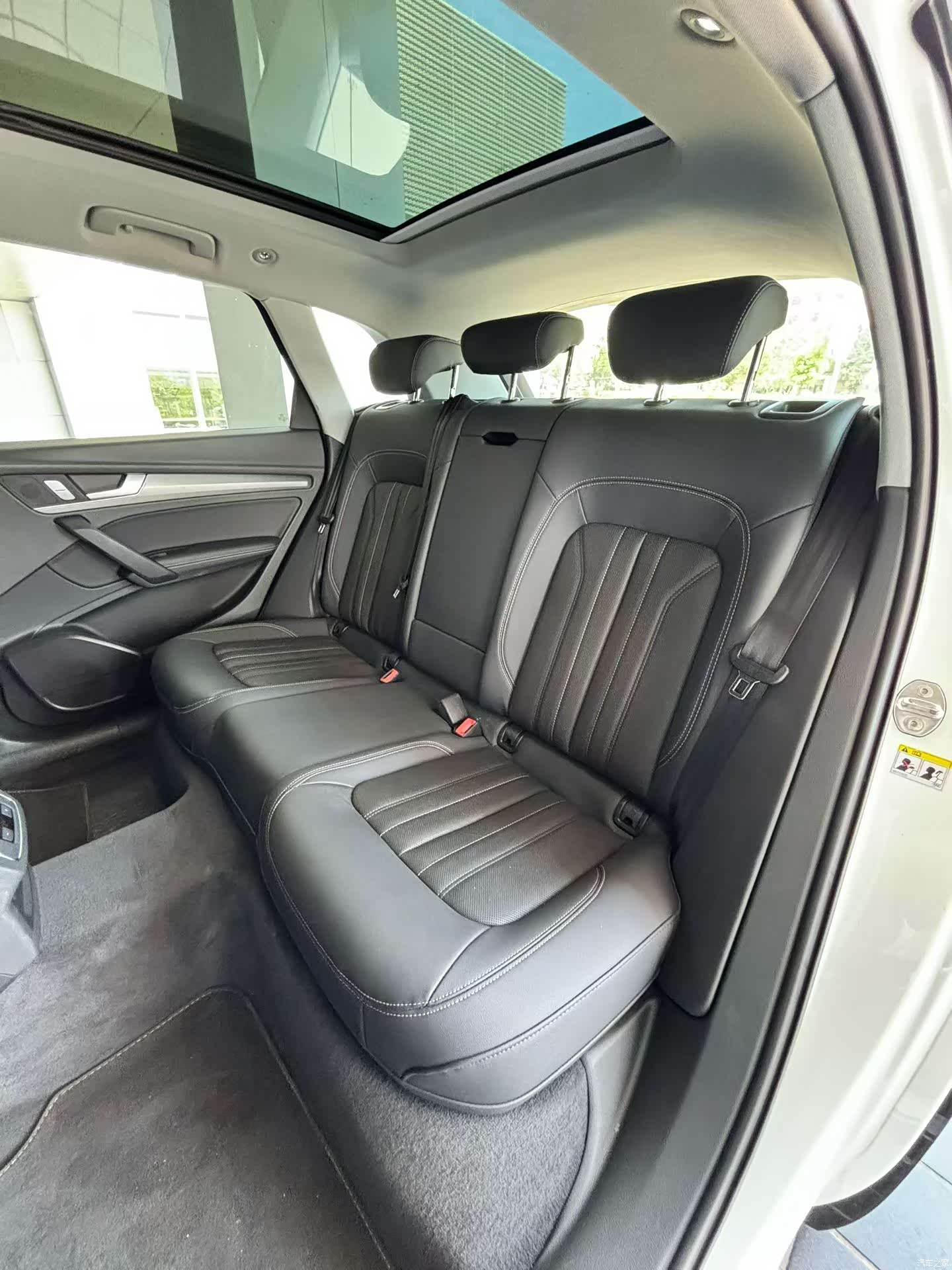 Audi Q5L, 2023 10