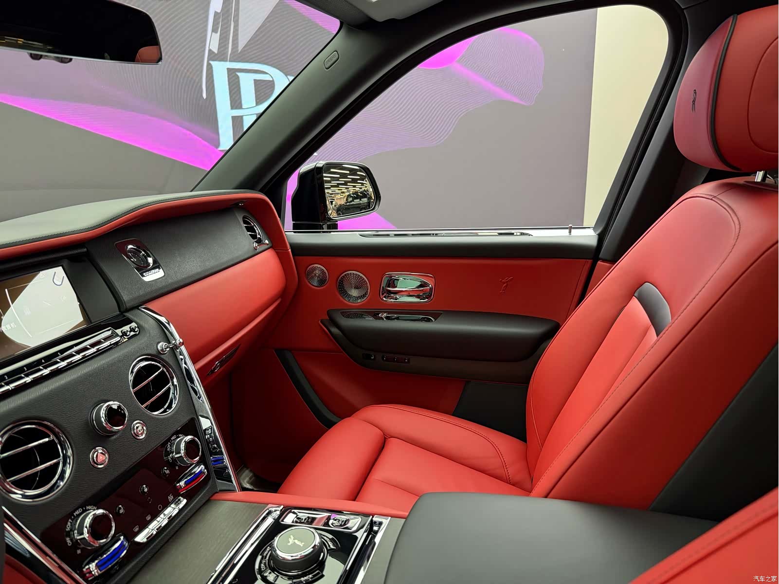 Rolls-Royce Cullinan, 2020 16