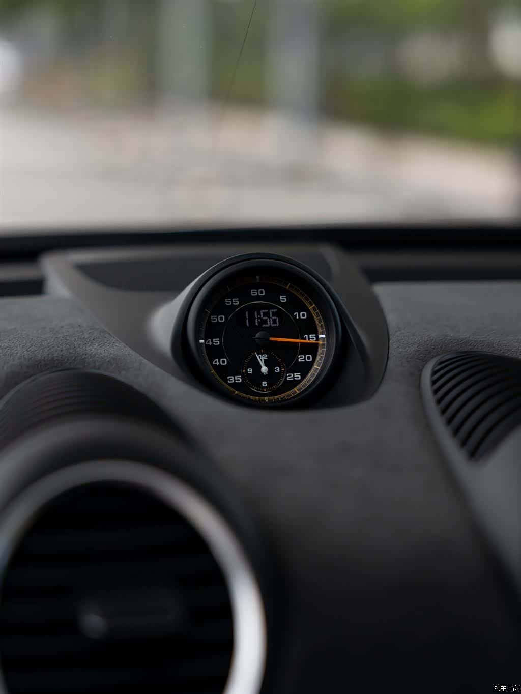 Porsche Cayman, 2024 14