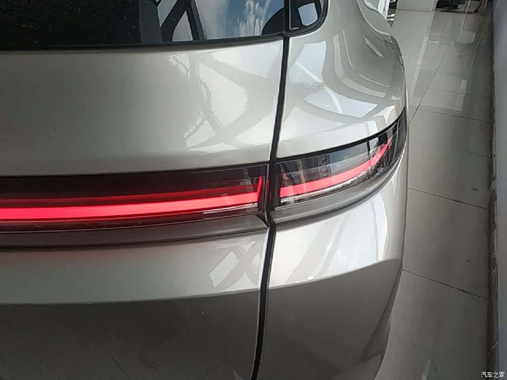Li Auto L9, 2022 8