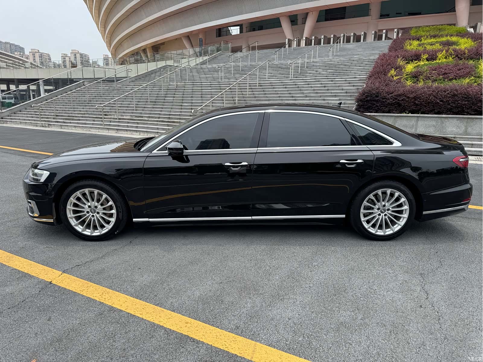 Audi A8L, 2018 4