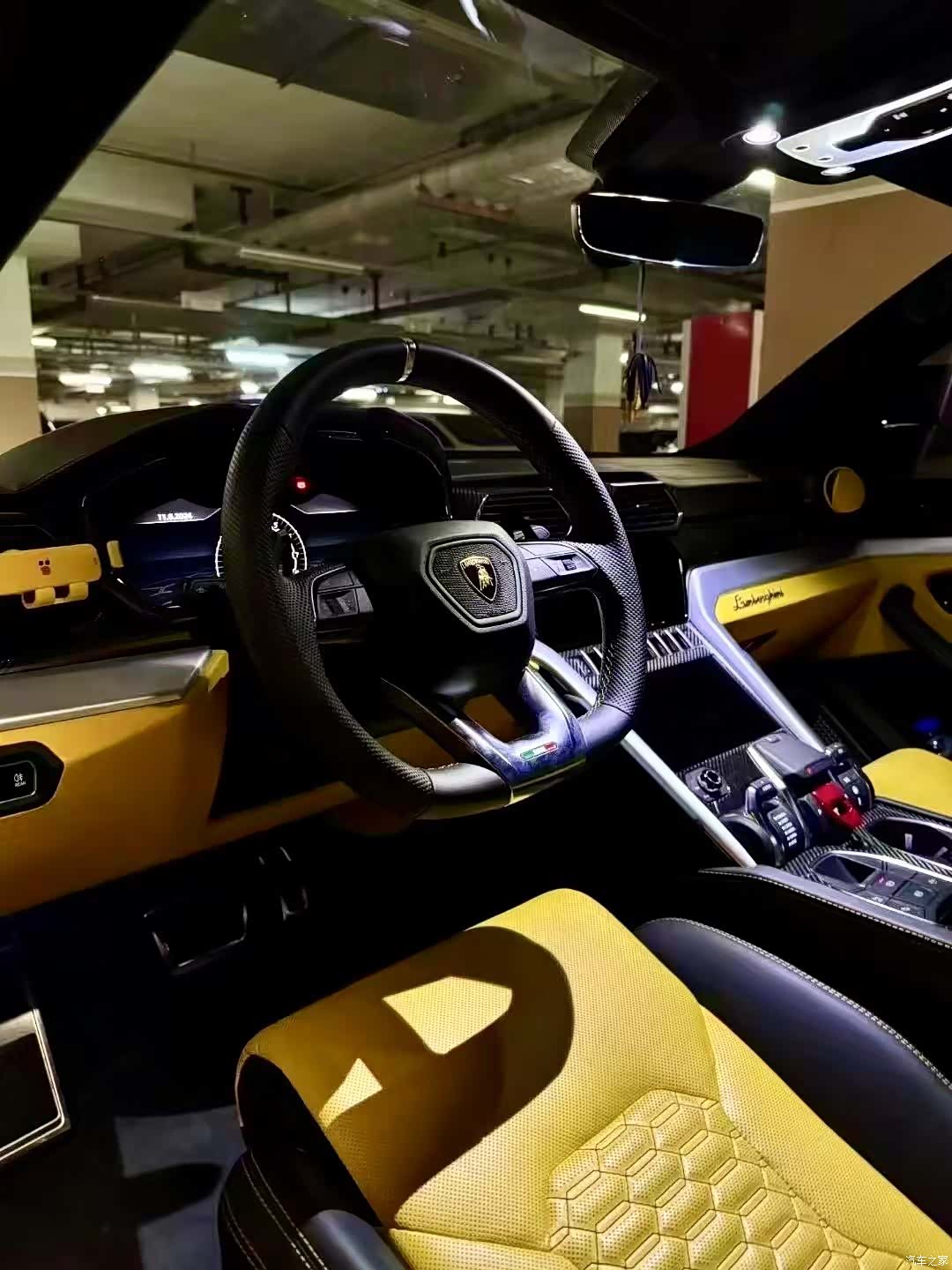 Lamborghini Urus, 2020 3