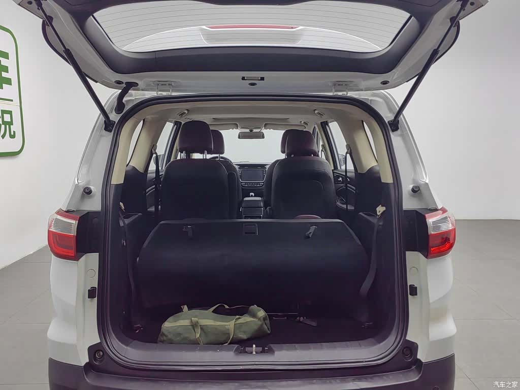 Changan A800, 2018 16
