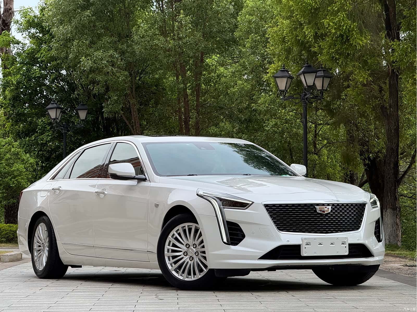 Cadillac CT6, 2023 2