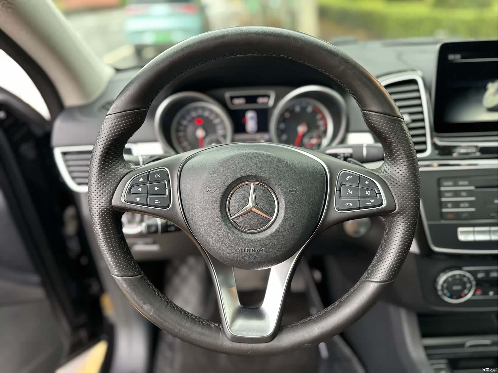 Mercedes-Benz GLE, 2018 14