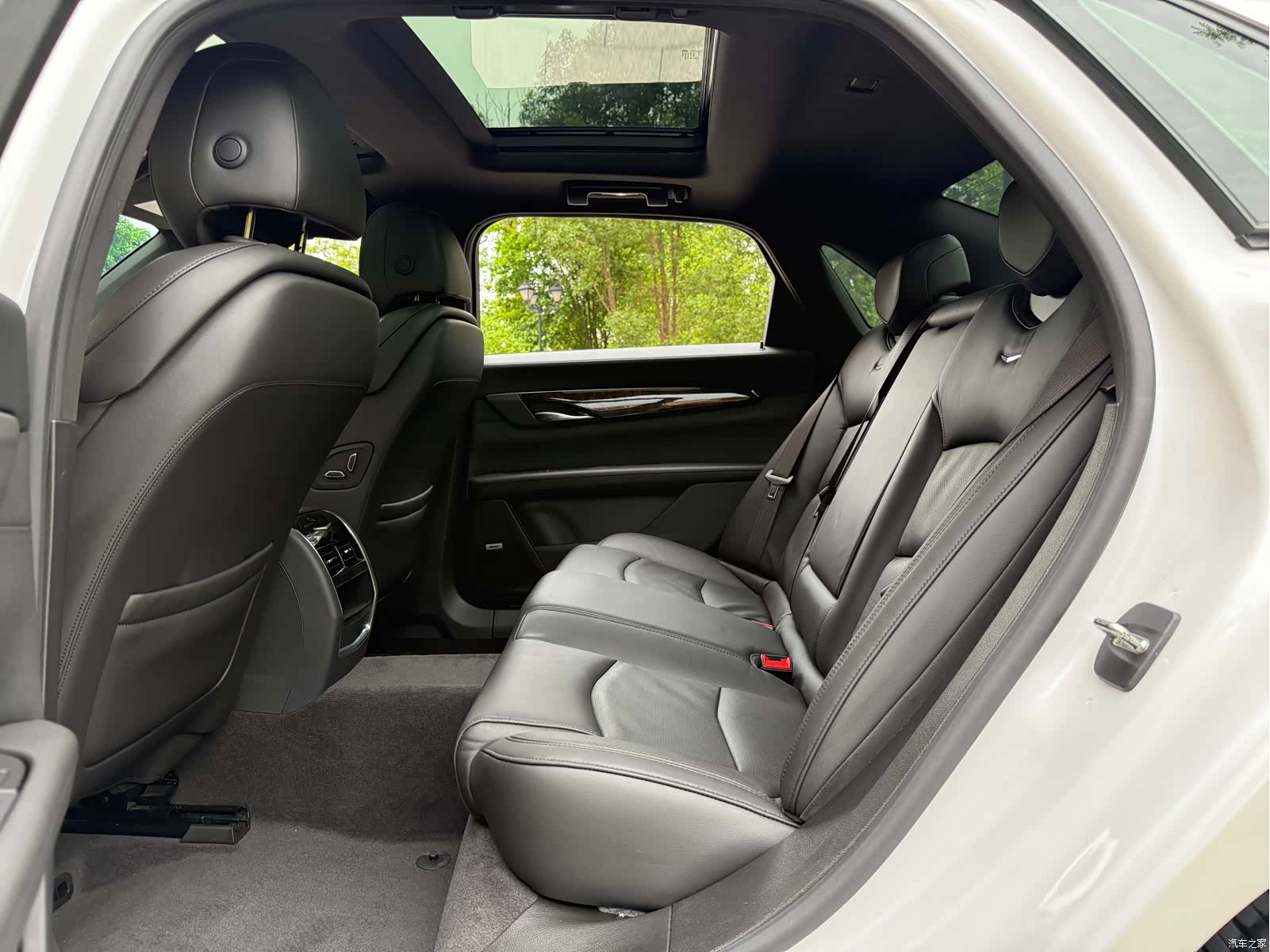 Cadillac CT6, 2023 8