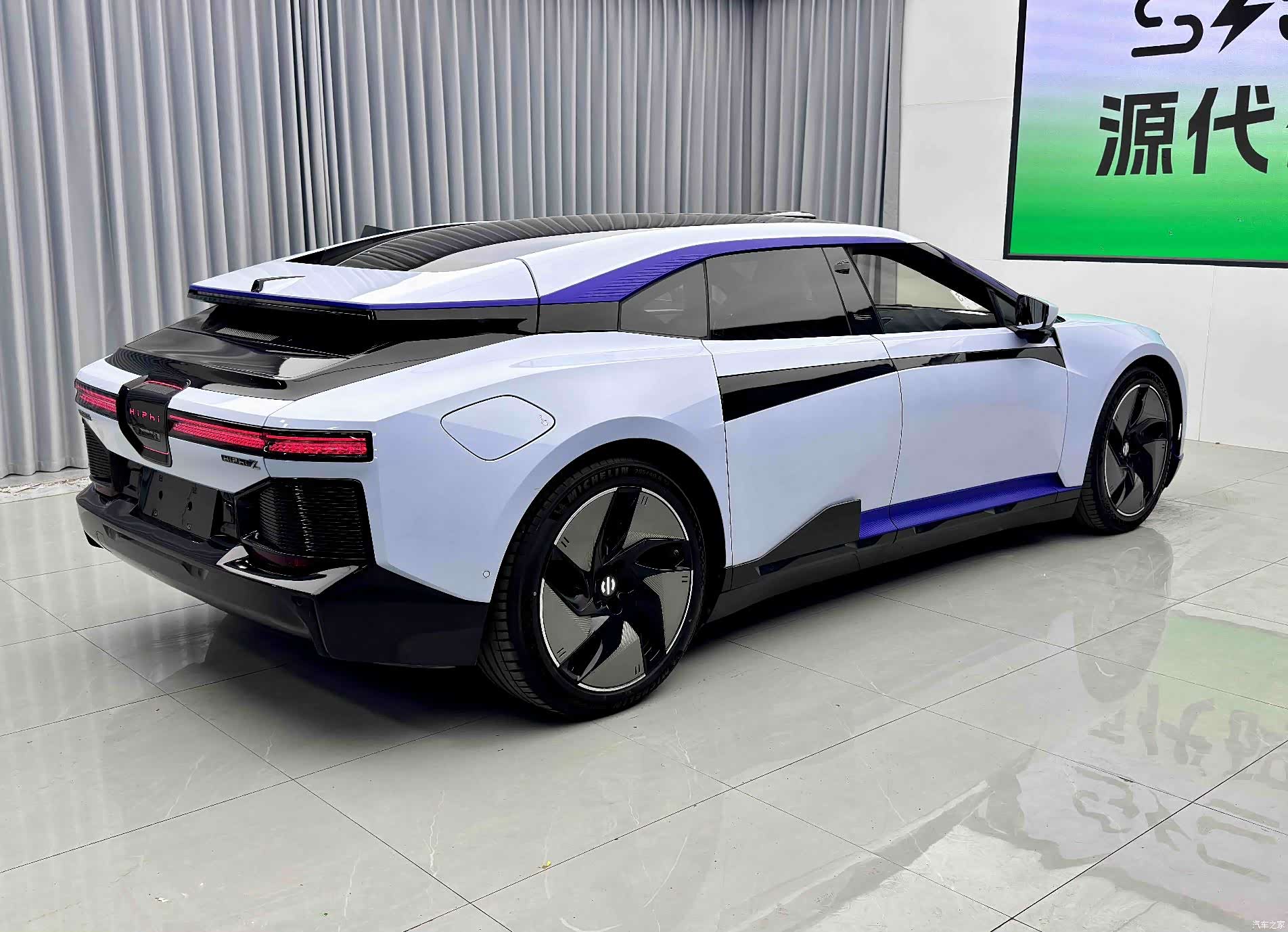 HiPhi Z, 2022 22