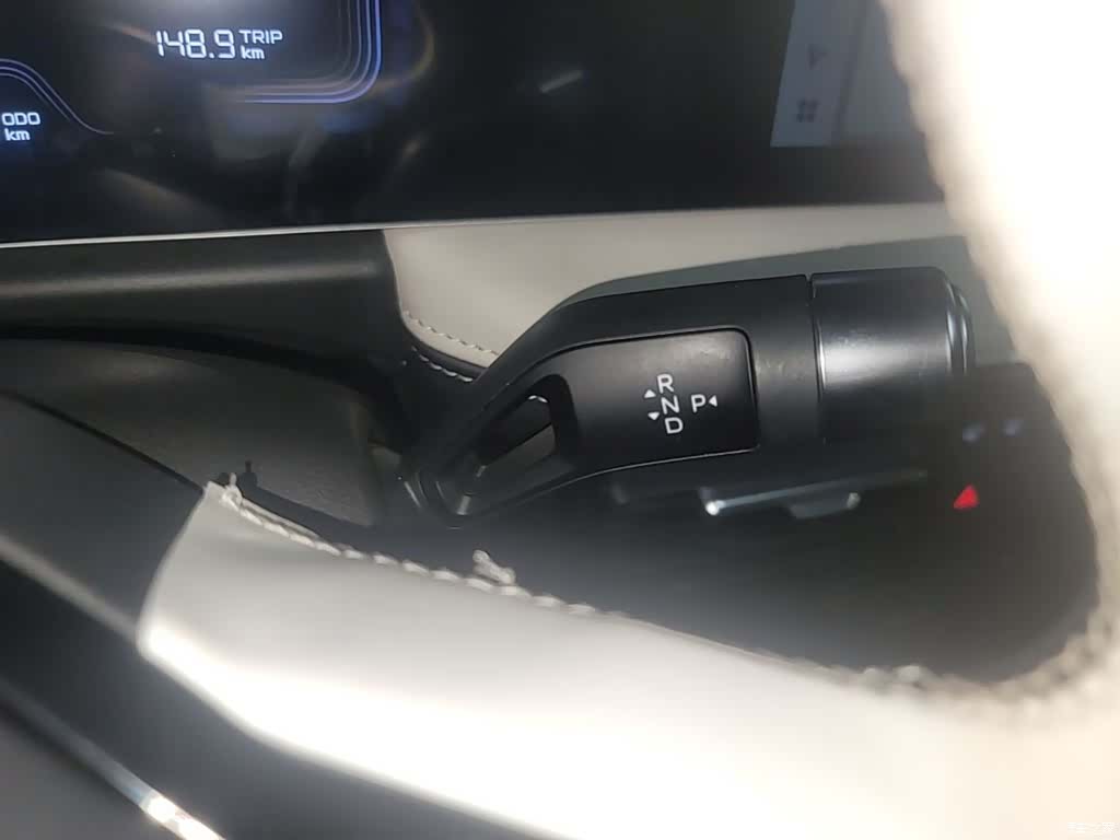 Geely E, 2024 14
