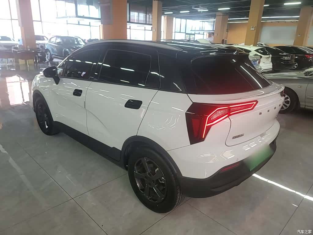 Geely E, 2024 все фото