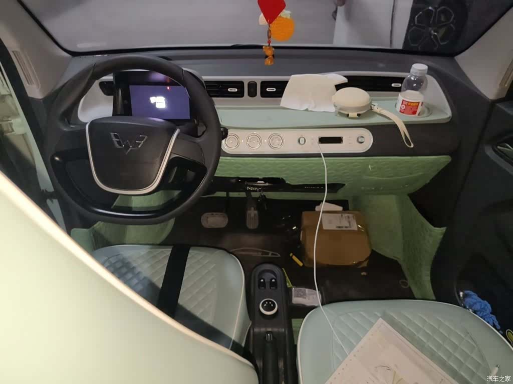 Wuling MINIEV, 2022 все фото