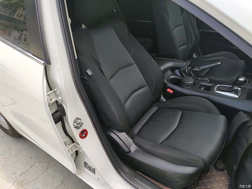 Mazda Mazda3, 2016 25