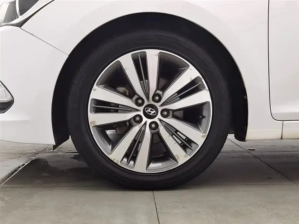 Hyundai Name picture