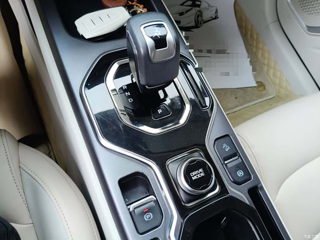 Geely Icon, 2022 14
