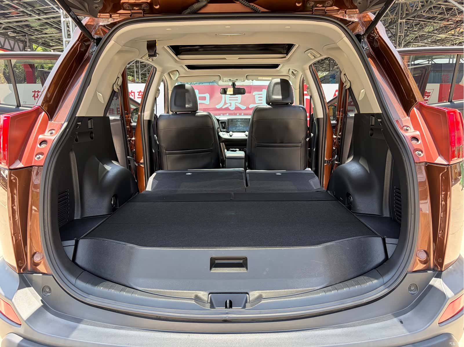 Toyota RAV4, 2015 14
