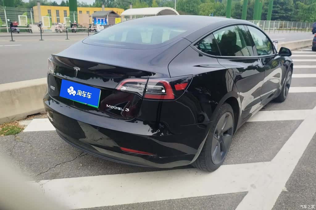 Tesla Model 3, 2021 3