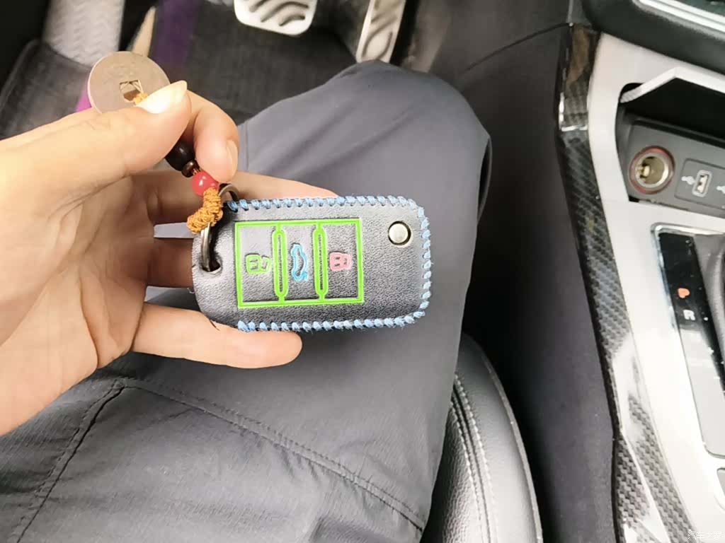 Roewe RX5, 2016 15