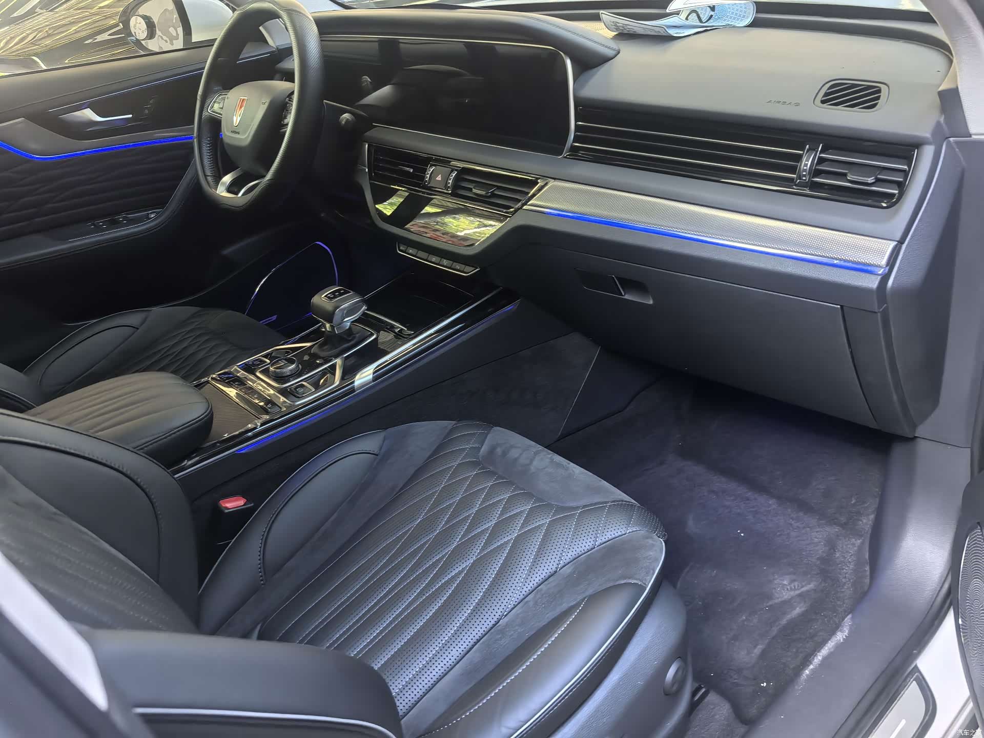 Hongqi HS5, 2022 10