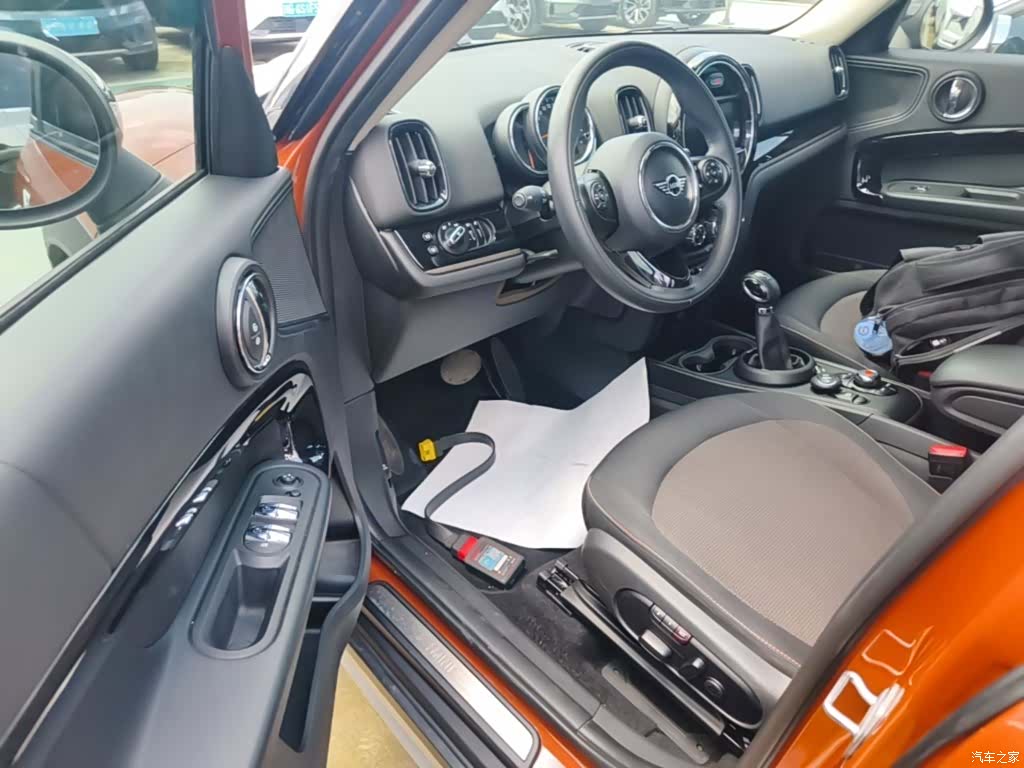 Mini Countryman, 2019 16