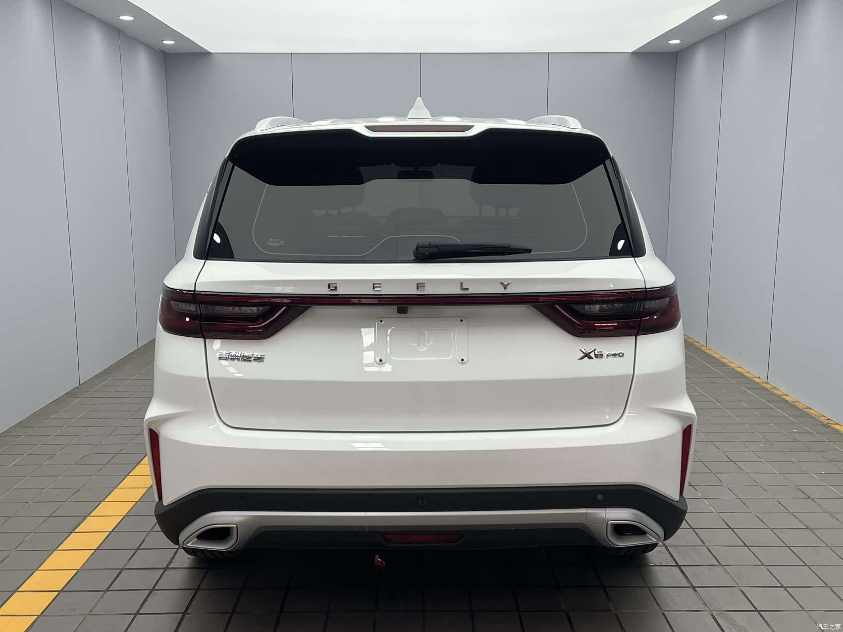 Geely X6, 2022 все фото