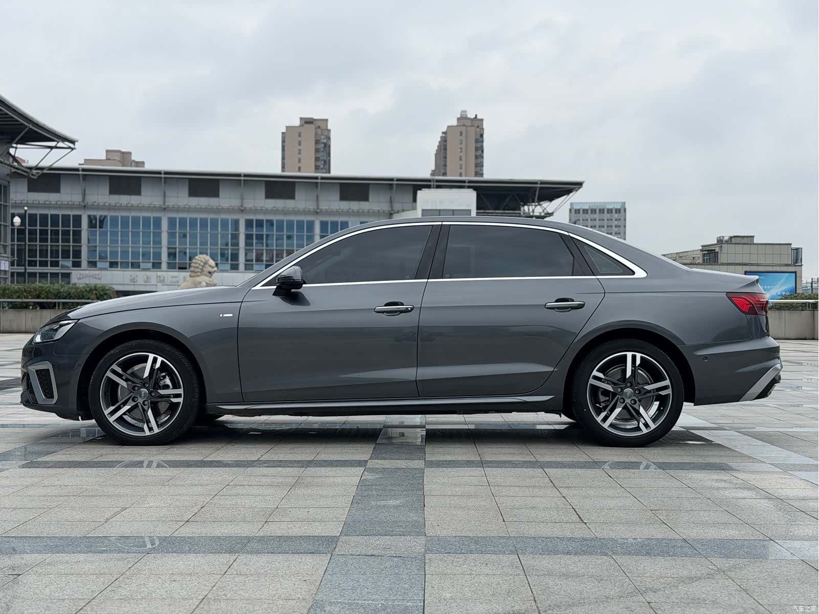Audi A4L, 2021 12