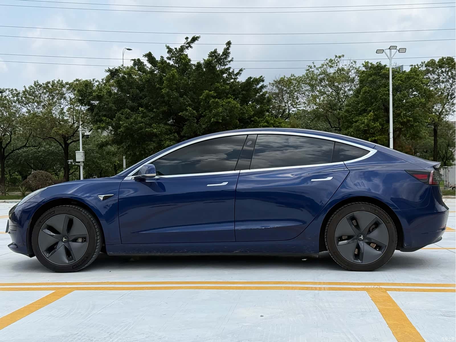 Tesla Model 3, 2020 16
