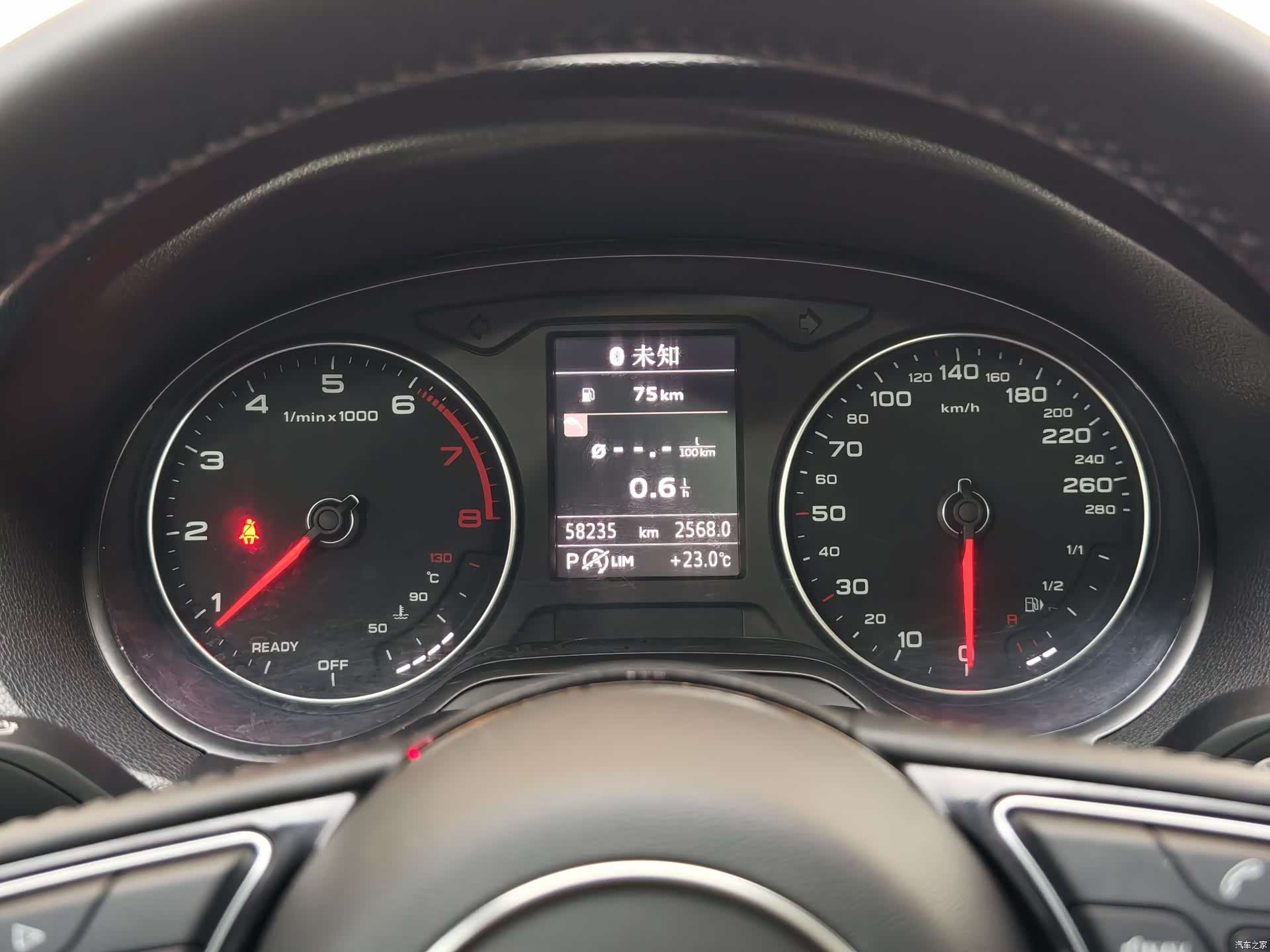 Audi Q2L, 2019 39