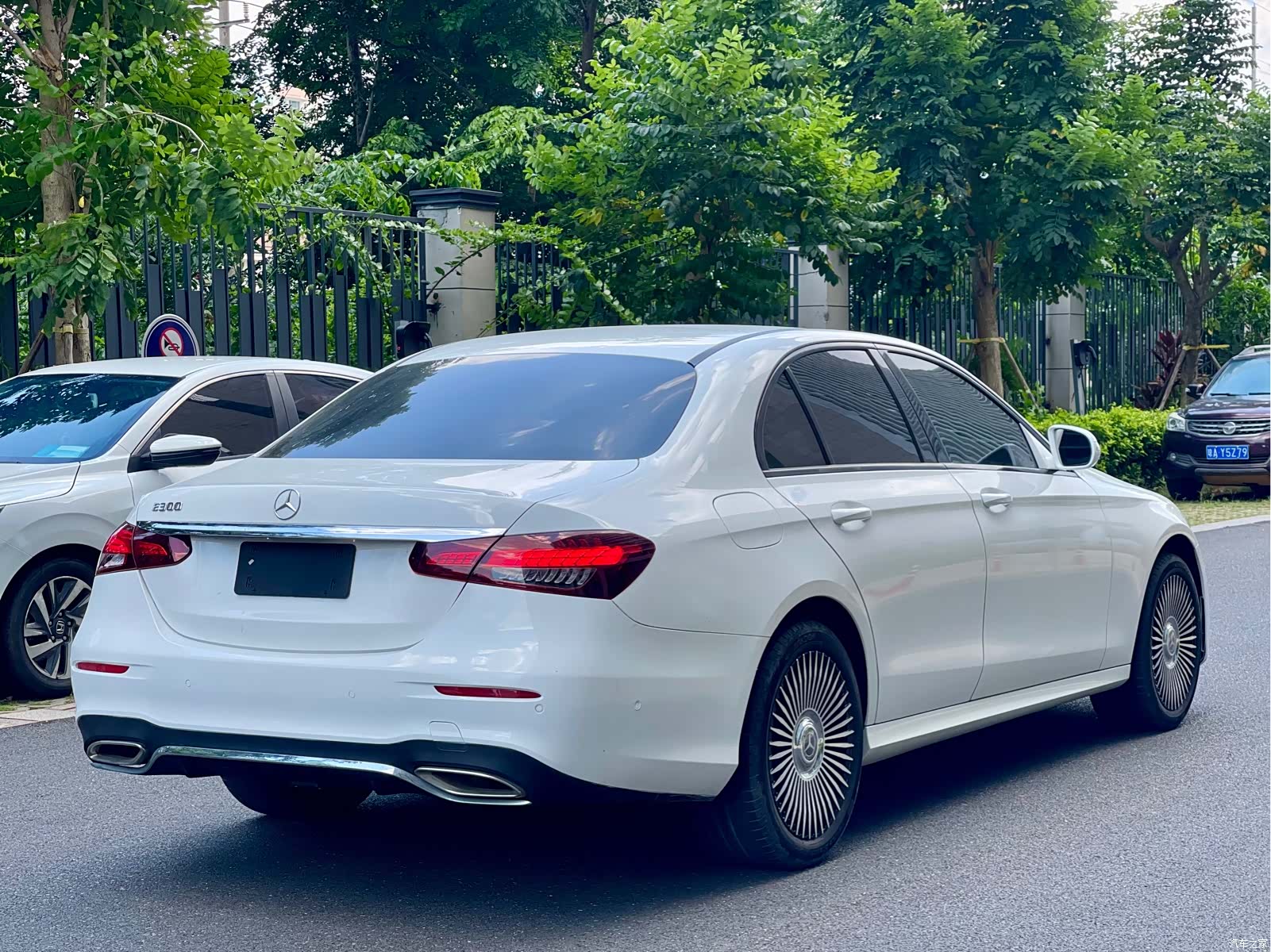 Mercedes-Benz E-Class, 2017 9