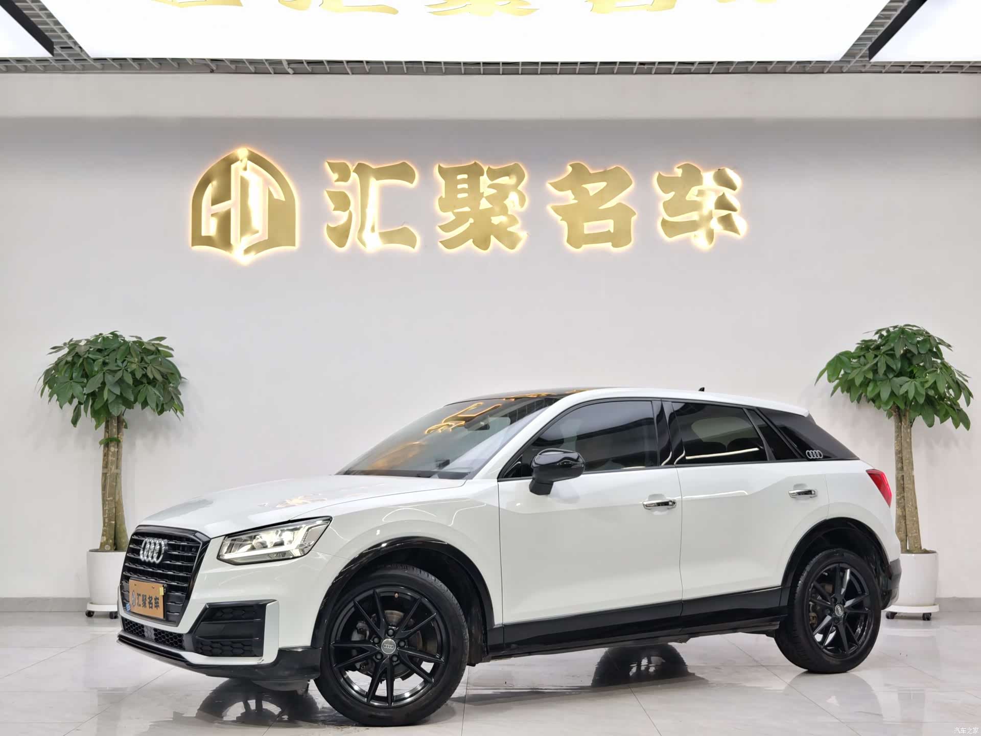 Audi Q2L, 2019 1