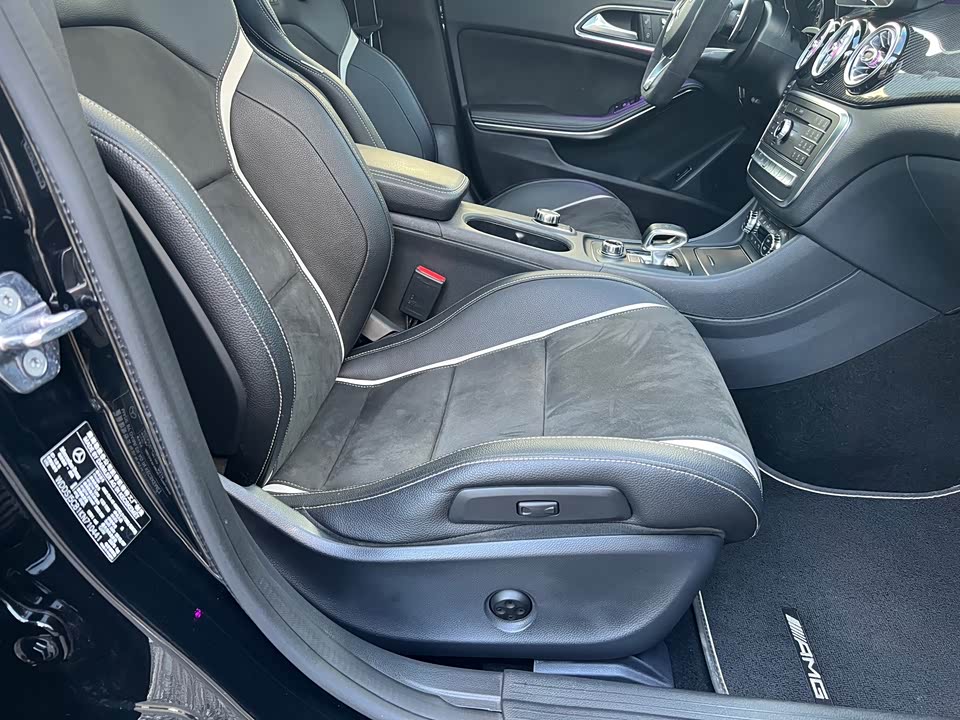 Mercedes-Benz CLA AMG