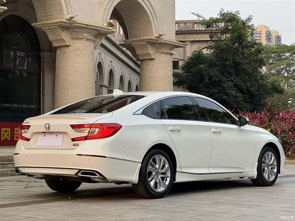 Honda Accord, 2021 все фото