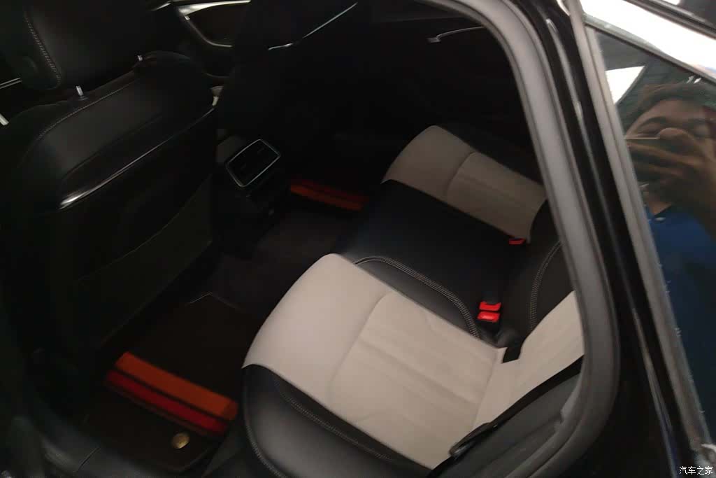 Audi A6L, 2019 11
